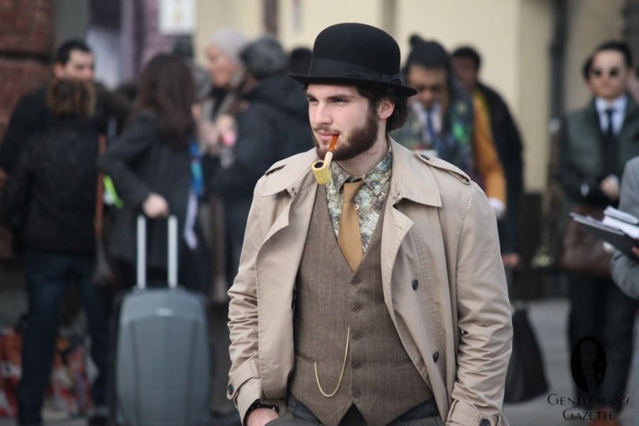 Brown-tones-with-black-bowler-flowery-shirt-and-pipe-900x600.jpg